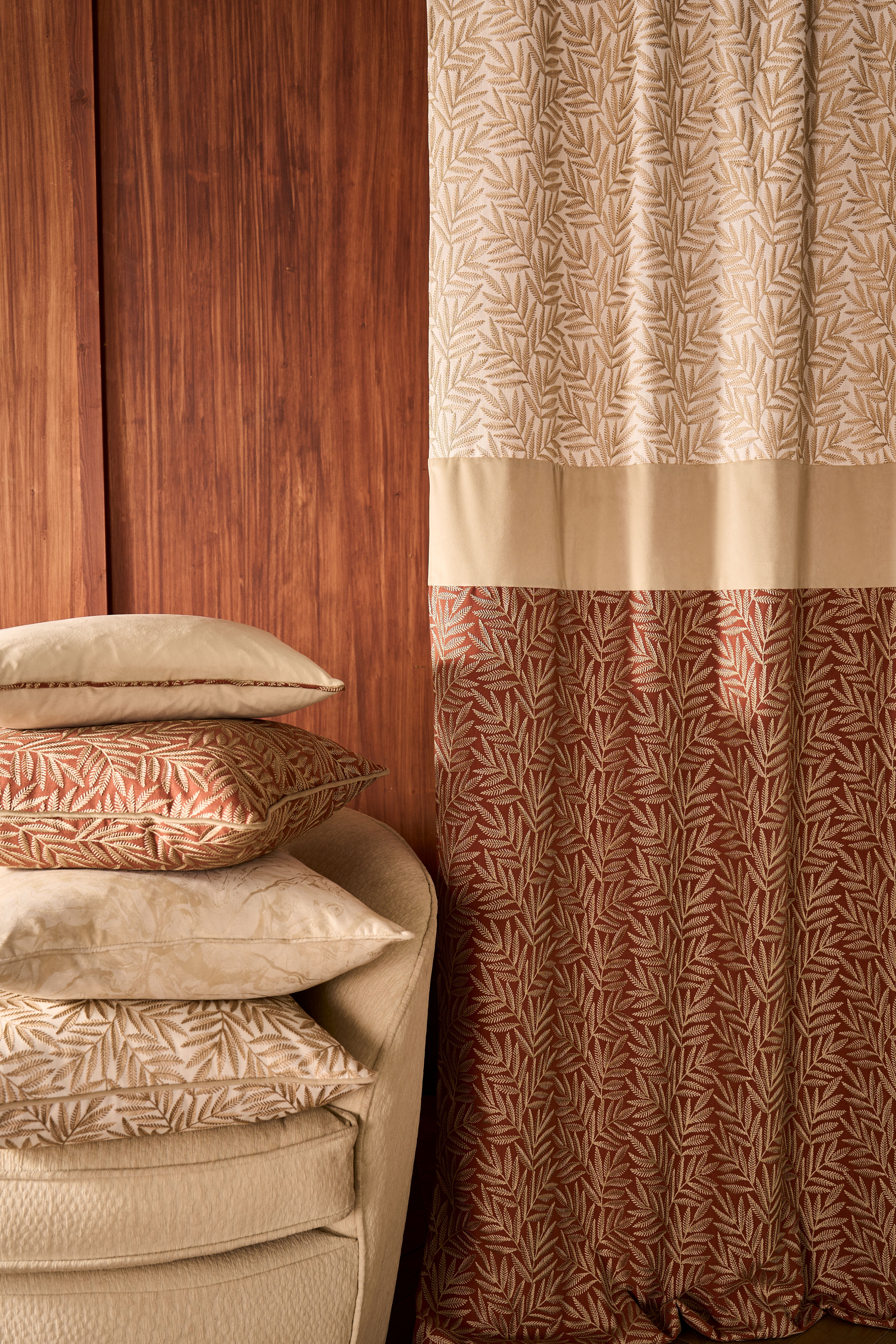 SDG_Brand_Collection_CCF0881-01_6- lav res.jpg