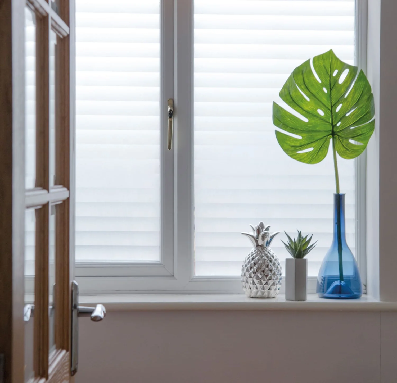 KLEBEFOLIE VINDU 200-2910