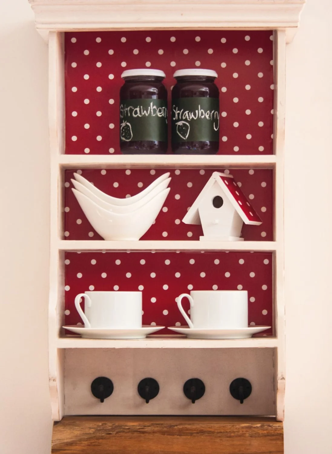 Dekorfolie 346-0627  Rød hvite prikker 45cm x 2m